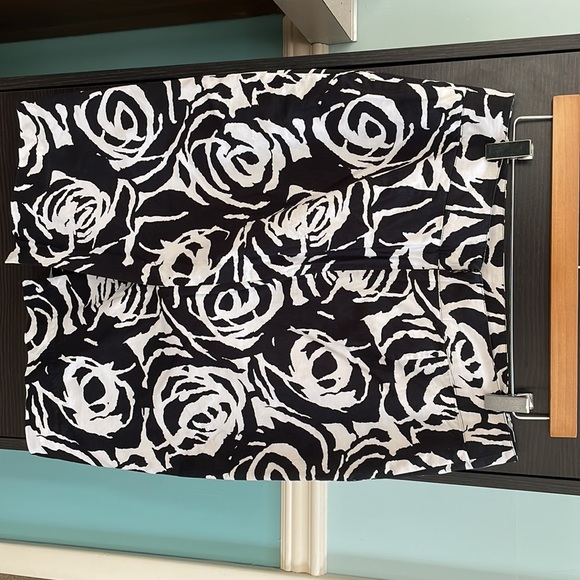 Pencil Skirt - Picture 2 of 2